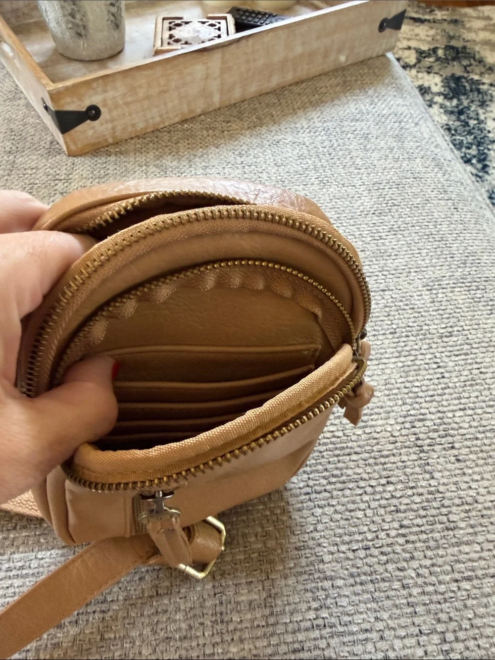 Tan Leather Crossbody Sling Bag - Casual Everyday Style (7)